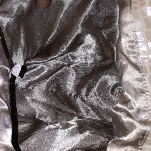 Purse - Picture 3 of 5